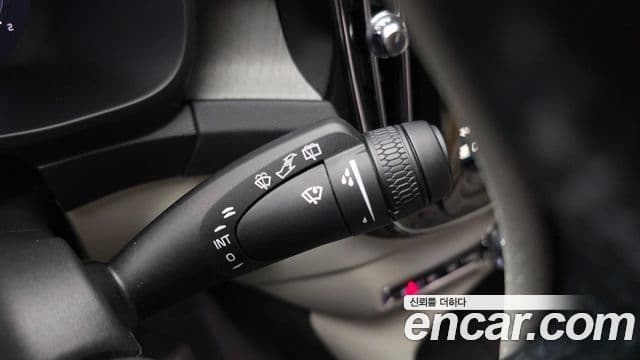 Volvo XC40 2024 — ფოტო 16/20