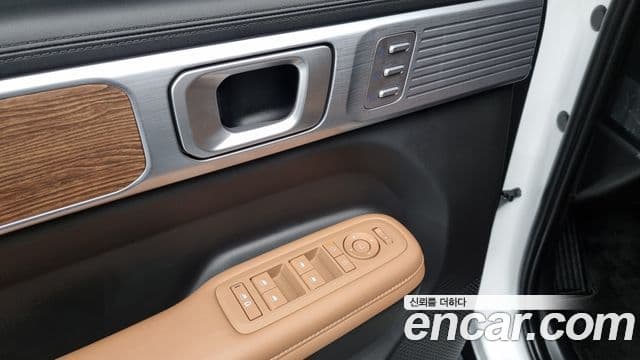 Hyundai Santa Fe 2023 — Şəkil 18/20