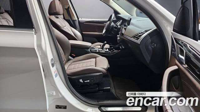 BMW X3 2018 — Şəkil 8/19