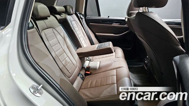 BMW X3 2018 — Şəkil 11/19