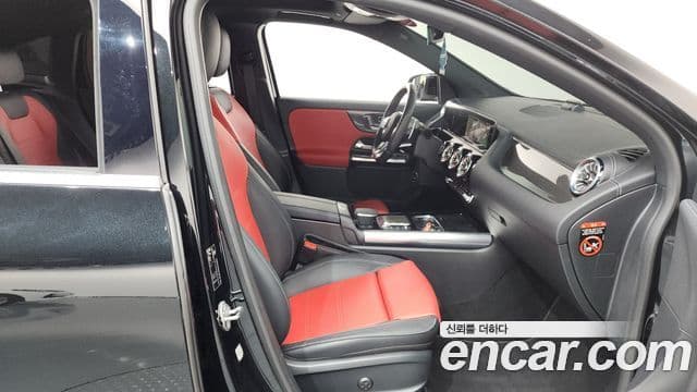 Mercedes-Benz GLA-Class 2023 — Şəkil 11/20