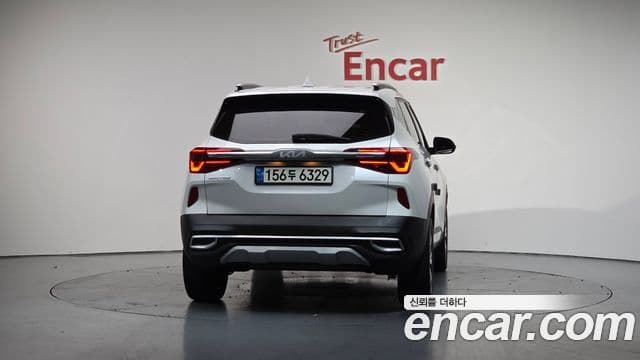 Kia Seltos 2021 — фото 4 из 20