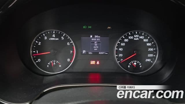 Kia Seltos 2021 — Şəkil 8/20