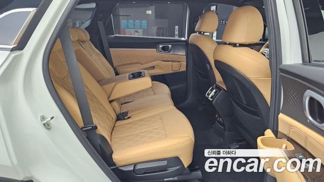 Kia Sorento 2021 — Фото 12/20