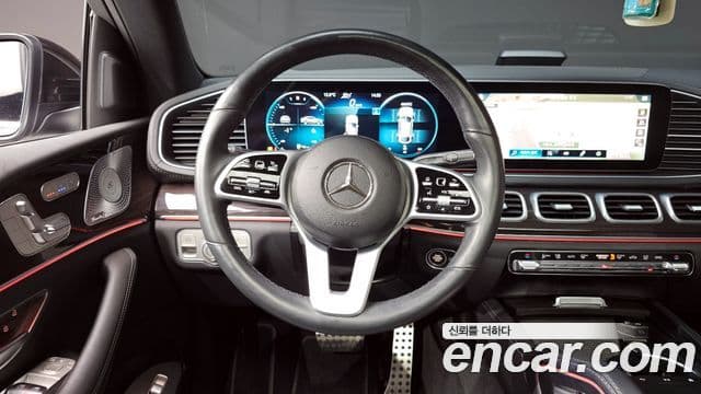 Mercedes-Benz GLE-Class 2020 — Şəkil 13/20