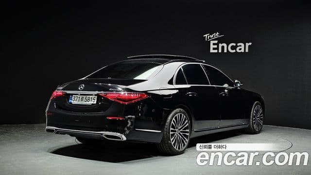 Mercedes-Benz S-Class 2023 — Фото 2/20
