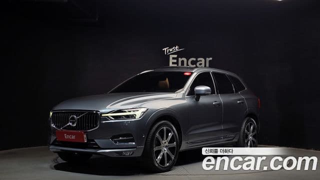 Volvo XC60 2018 — ფოტო 1/20