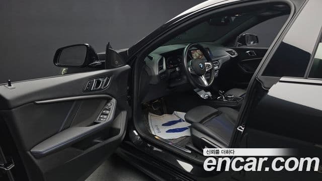 BMW 2 Series Gran Coupe 2023 — Photo 11/20