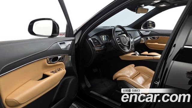 Volvo XC90 2021 — ფოტო 11/20
