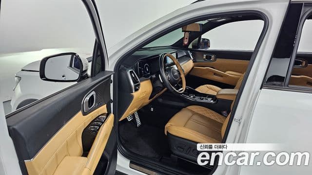 Kia Sorento 2023 — Фото 11/20