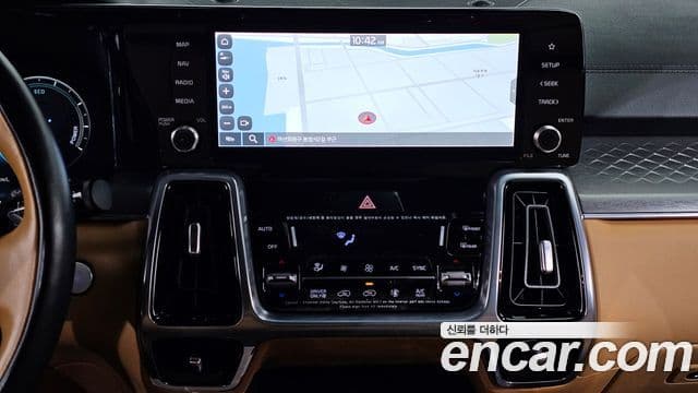 Kia Sorento 2023 — Фото 14/20