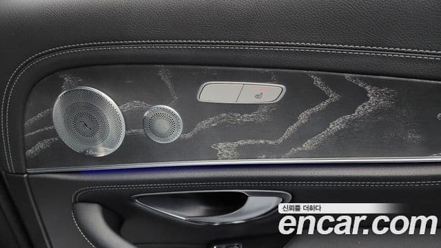 Mercedes-Benz E-Class 2020 — Şəkil 19/20