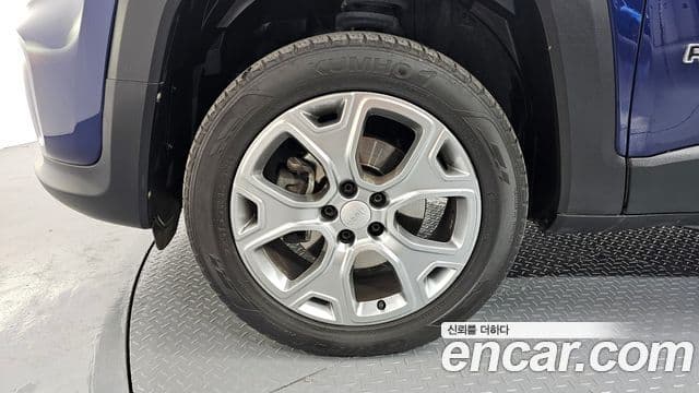 Jeep Renegade 2021 — ფოტო 5/20