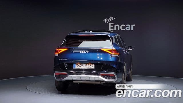 Kia Sportage 2022 — ფოტო 4/20