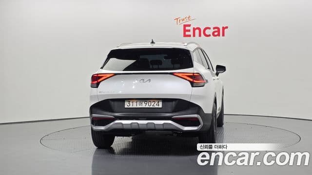Kia Sportage 2022 — ფოტო 4/20