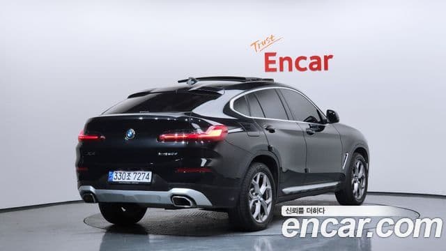 BMW X4 2023 — Photo 8/20