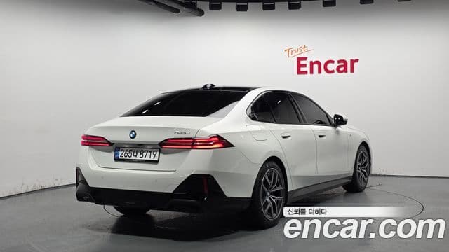 BMW 5 Series 2025 — ფოტო 2/20