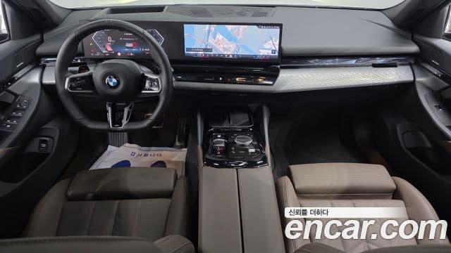 BMW 5 Series 2025 — ფოტო 7/20