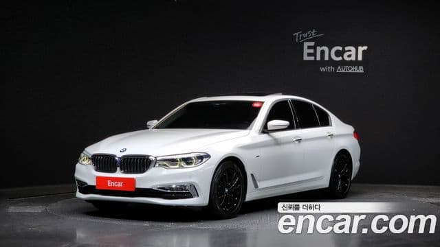 BMW 5 Series 2018 — ფოტო 1/20