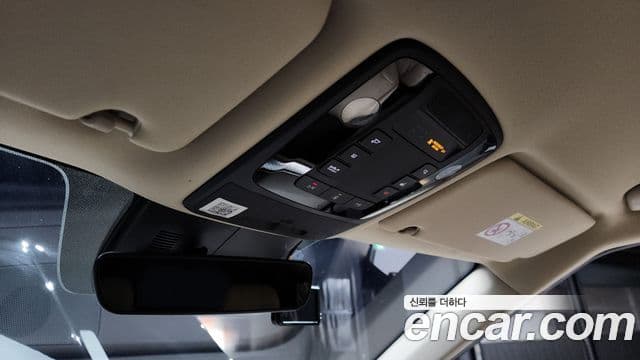 Kia Carnival 2021 — Şəkil 17/20