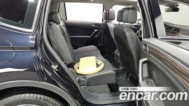 Volkswagen Tiguan Allspace 2022 — Фото 12/20