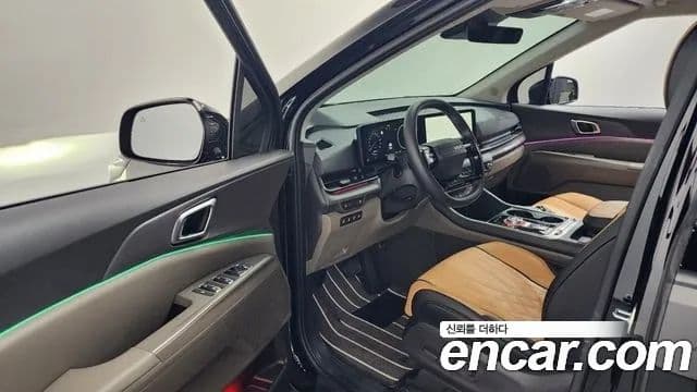 Kia Carnival 2025 — Фото 8/20