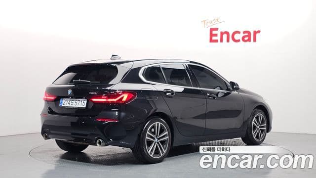 BMW 1 Series 2022 — Şəkil 2/20
