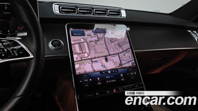 Mercedes-Benz S-Class 2022 — ფოტო 14/20