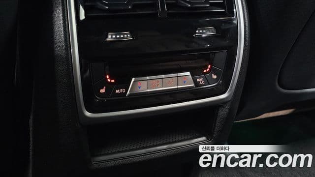 BMW X6 2021 — ფოტო 19/20