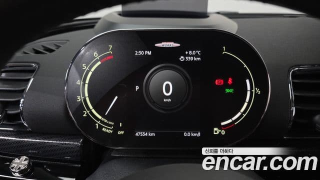 Mini Cooper Clubman 2020 — ფოტო 8/20