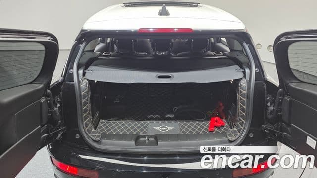 Mini Cooper Clubman 2020 — фото 20 из 20