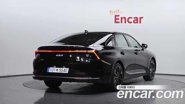 Kia K8, 2025