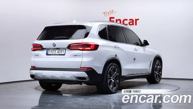 BMW X5 2021 — фото 1 из 20