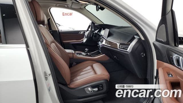 BMW X5 2021 — фото 11 из 20