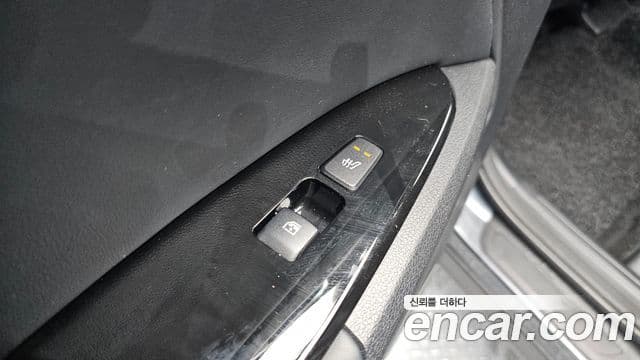 Kia Sportage 2021 — ფოტო 19/20