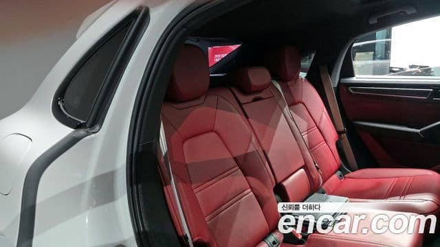 Porsche Cayenne 2022 — Şəkil 11/20