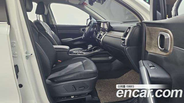 Kia Sorento 2022 — Şəkil 10/20