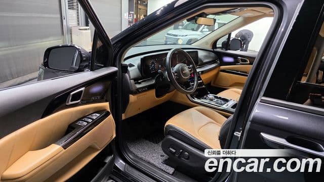 Kia Carnival 2023 — Şəkil 10/20