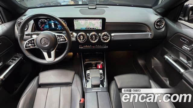 Mercedes-Benz GLB-Class 2020 — Şəkil 7/20