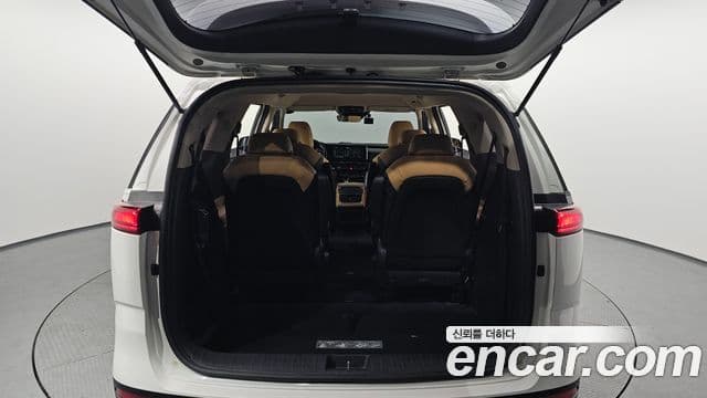Kia Carnival 2021 — Фото 20/20