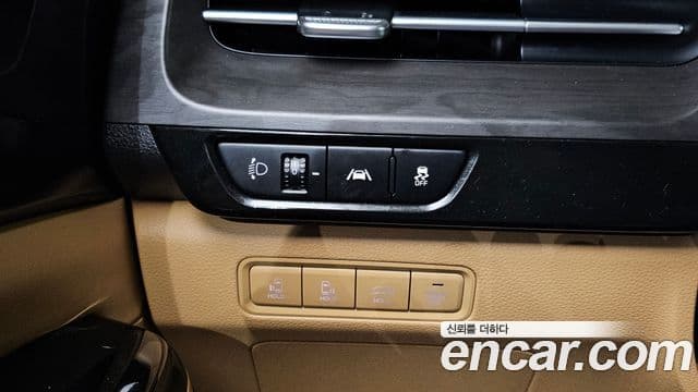 Kia Carnival 2022 — фото 14 из 20