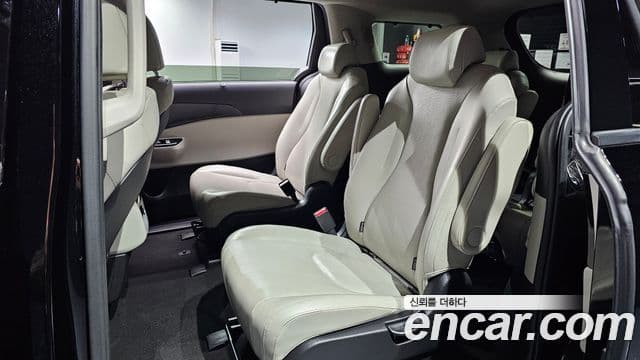 Kia Carnival 2022 — Şəkil 11/20