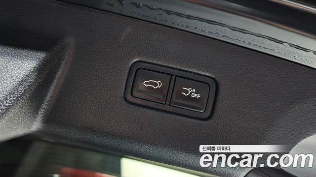Kia Carnival 2022 — Şəkil 17/20