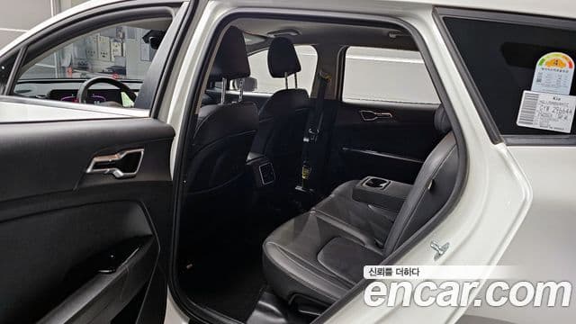 Kia Sportage 2024 — ფოტო 11/20