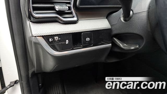Kia Sportage 2024 — ფოტო 15/20