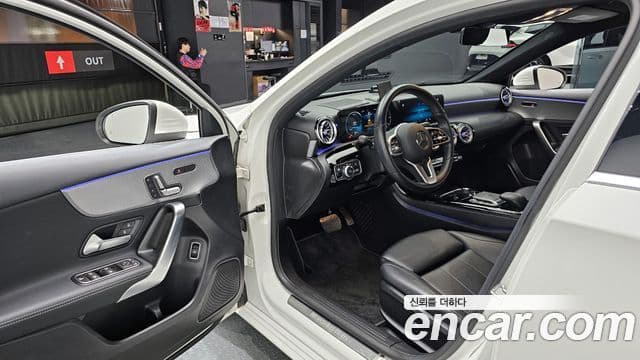 Mercedes-Benz A-Class 2021 — Фото 11/20