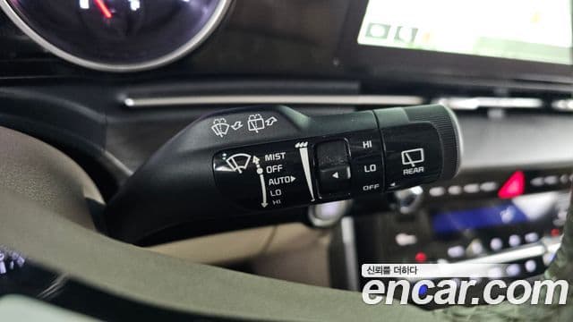 Kia Carnival 2023 — Şəkil 17/20