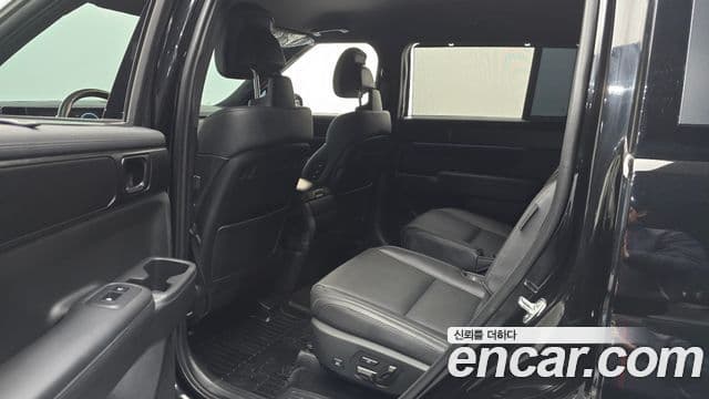 Hyundai Santa Fe 2023 — фото 12 из 20