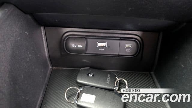 Kia Sportage 2021 — Şəkil 19/20