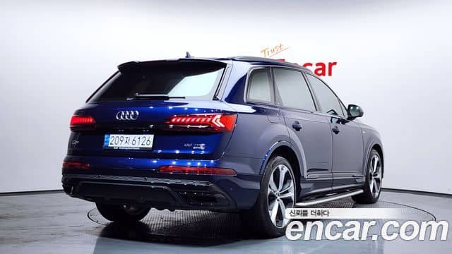 Audi Q7, 2022